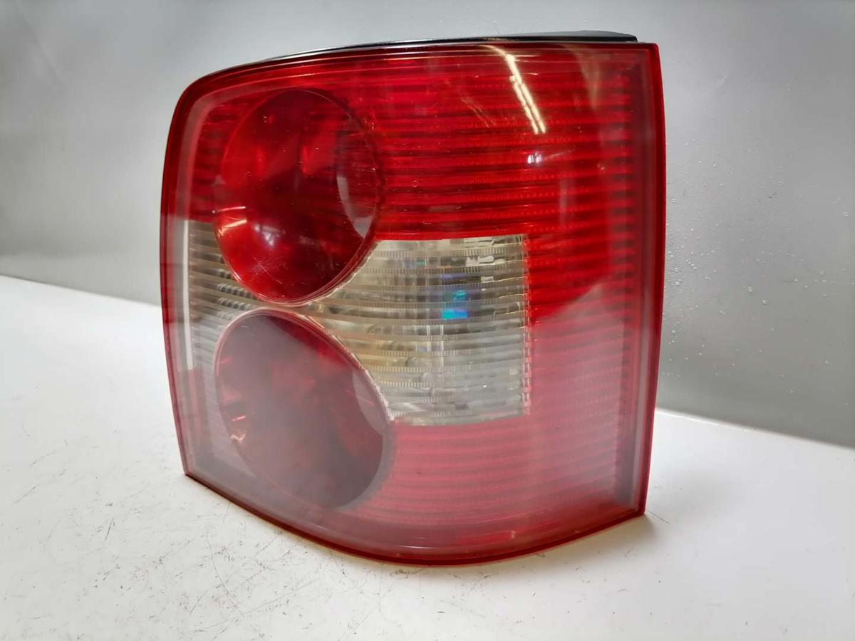 VW Passat 3BG original Rücklicht Rückleuchte Schlussleuchte rechts Kombi Bj.2003